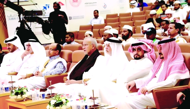 "■ إبراهيم بو ملحه وجانب من الحضور | تصوير: محمود الخطيب"