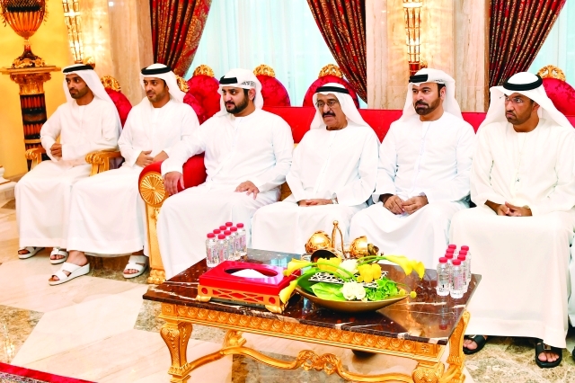 "■ مكتوم بن محمد وأحمد وعبدالعزيز بن حميد ومحمد القرقاوي وسلطان الجابر ومحمد النابودة"