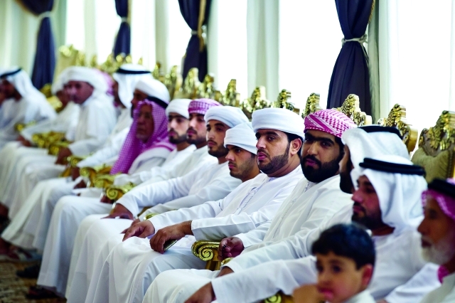 "■ جانب من ذوي الفقيد والمعزين"