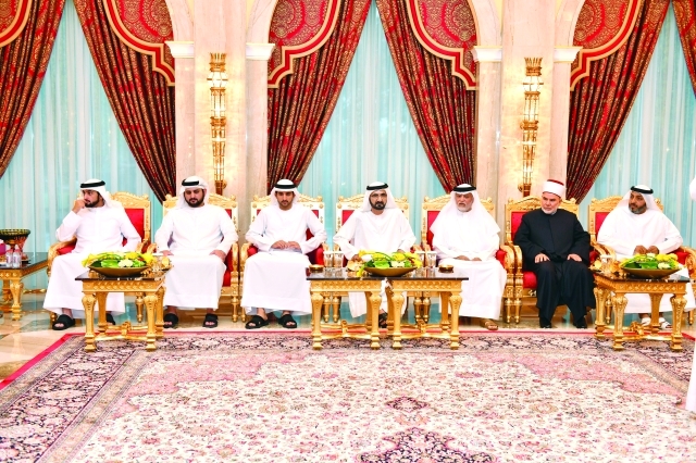 "محمد بن راشد لدى استقباله بحضور حمدان ومكتوم بن محمد نخبة من علماء الدين والوعاظ والأئمة"