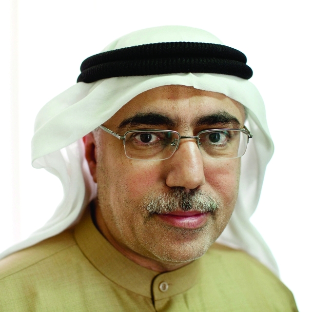"الدكتور علي السيد"