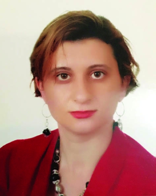 "فاطمة الغنوتي"