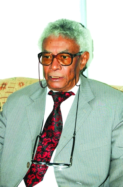 "■ عبد الوهاب الأسواني"