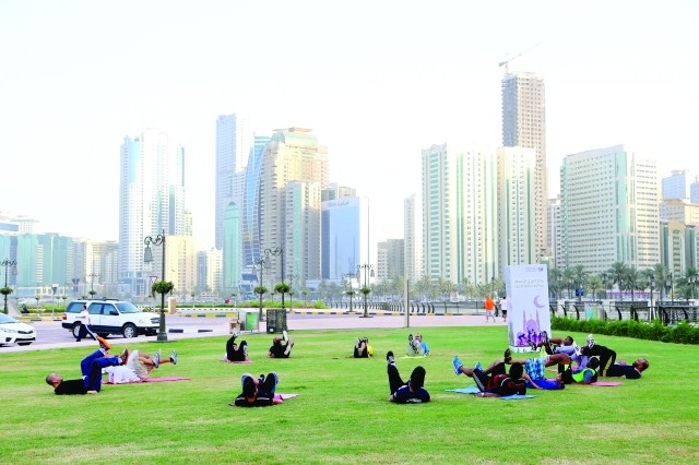 "■ مدربون متخصصون يوجهون الجمهور خلال التدريبات"