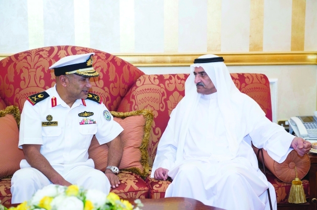 "■ حمد الشرقي يتقبل تهاني إبراهيم المشرخ   |  وام"