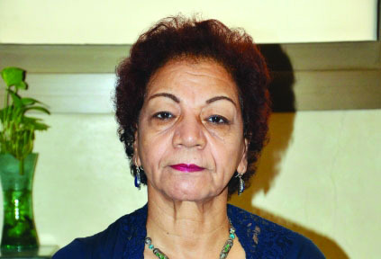 "الروائية والناقدة المصرية سلوى بكر"