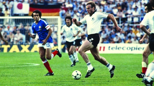 "■ بلاتيني صال وجال أمام المانشافت قبل نزول رومينيغه ليقلب الطاولة رأساً على عقب | البيان"