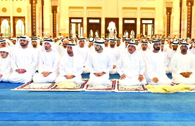 "■ محمد بن راشد وحمدان بن محمد وحمدان بن راشد ومكتوم بن محمد وأحمد بن سعيد ومحمد بن خليفة وأحمد بن محمد بن خليفة"