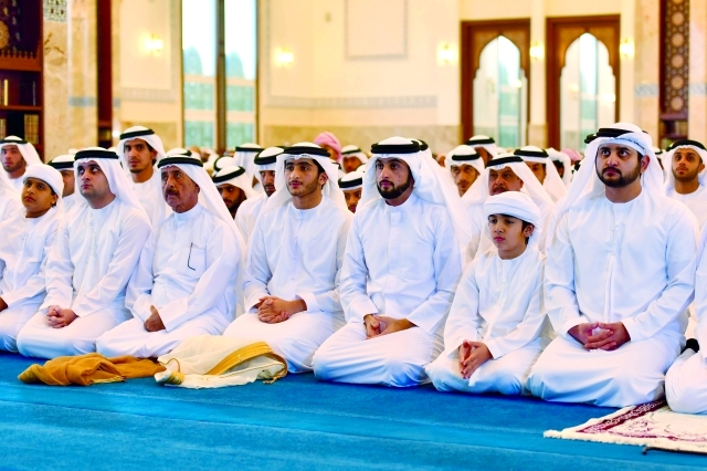 "مكتوم وأحمد بن محمد وحشر بن مكتوم ومحمد بن راشد بن محمد"