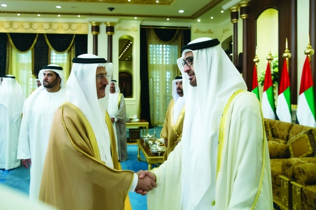 "■ سموه يتلقى تهاني سلطان المنصوري"