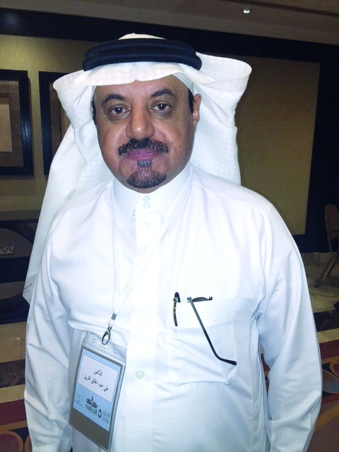 "■ علي القرني"