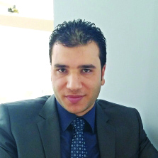 "■ نادر حسن"
