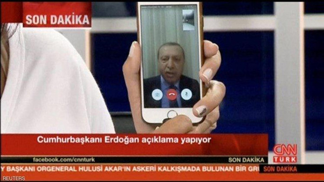 ما الذي أنقذ أردوغان وأفشل الانقلاب؟