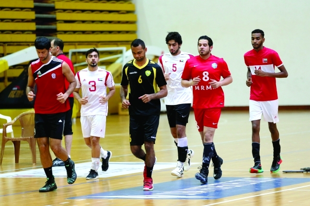 "■ جانب من تدريبات المنتخب الوطني للطائرة | تصوير: ناصر بابو"