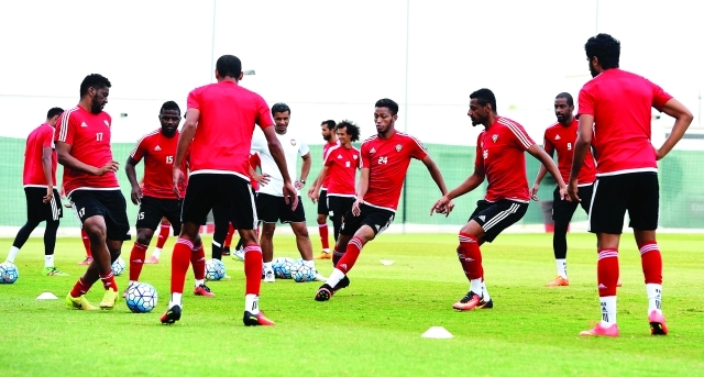 "■ جدية وحماس في مران المنتخب بإسبانيا"