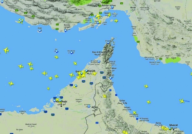 "صورة تظهر كثافة حركة الطيران في مطار دبي الدولي"