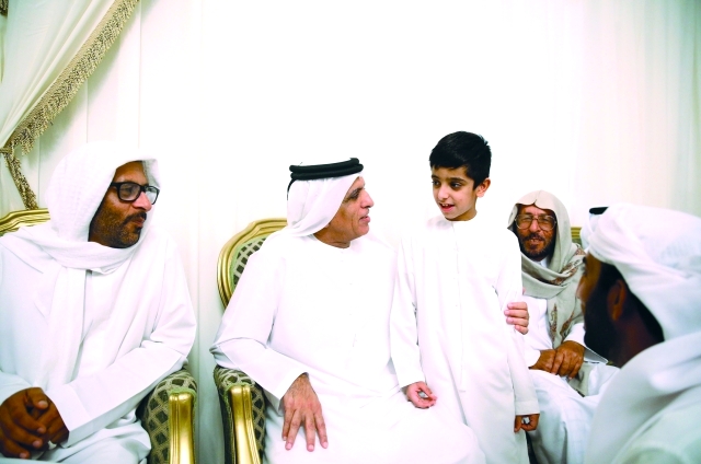 "■ حاكم رأس الخيمة يعزي أسرة الشهيد جاسم البلوشي | وام"