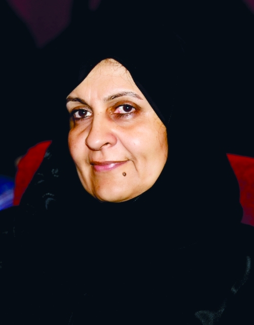 "■ هبة رستم"