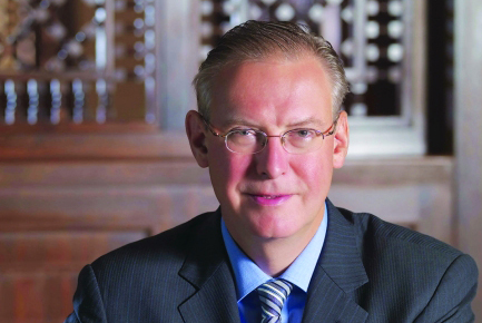 "■ جراهام كيي"