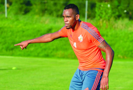 "■ دياغو في تدريبات الشارقة | البيان"