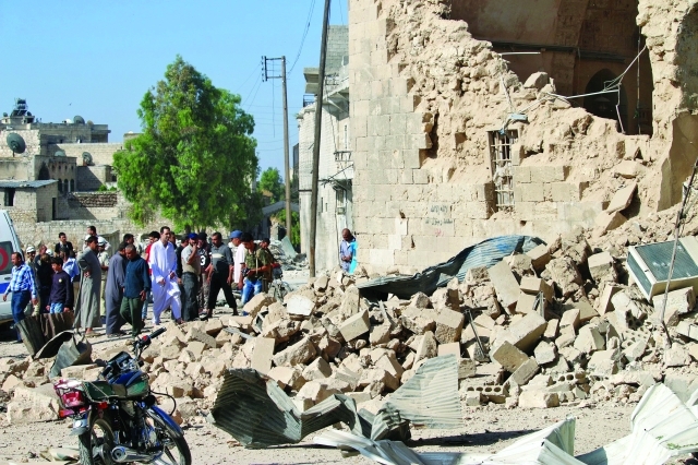 "قصف حلب بالصواريخ يبرز لغز العقلية البوتينية"