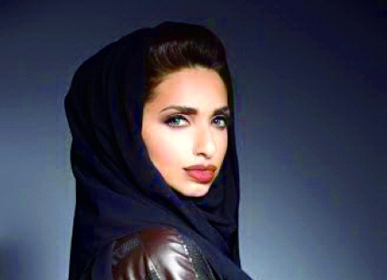 "■ سارة المدني"