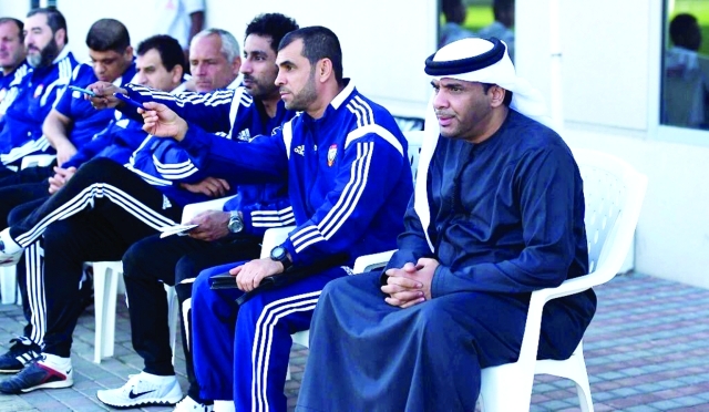 "■ الجهاز الفني للمنتخب بقيادة عبد المجيد النمر"