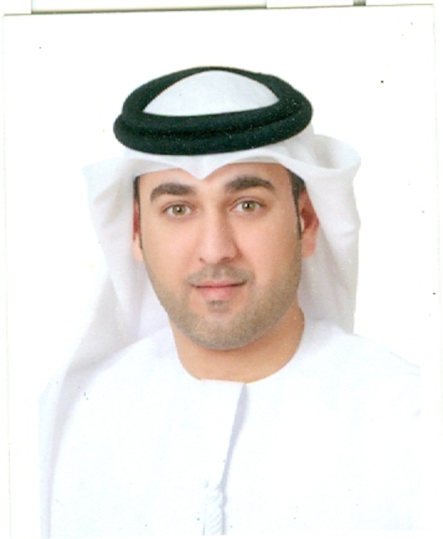 "سعيد بن حافظ،مدير طيران الإمارات في سلطنة عمان"