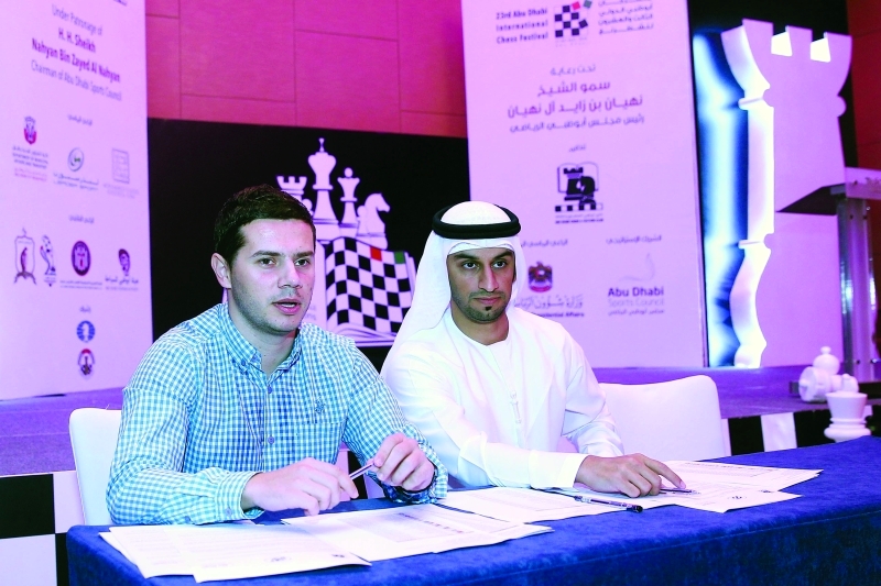 "■ خلال الاجتماع الفني لمهرجان أبوظبي الدولي للشطرنج | البيان"