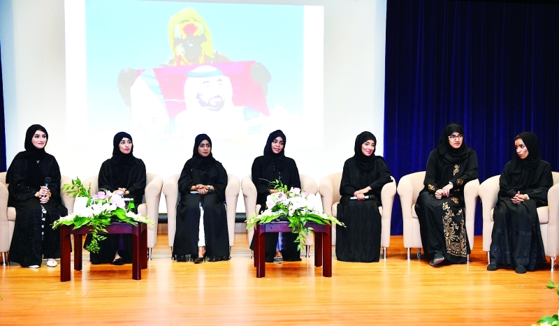 "Ⅶ فريق الإماراتيات بطلات تسلق قمة إيفرست"