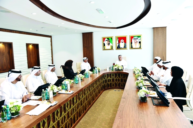 "■ مطر الطاير يترأس اجتماع مجلس دبي الرياضي | البيان"
