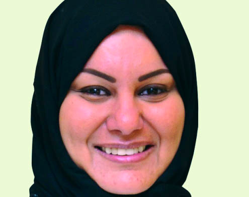 " عائشة المعمري"