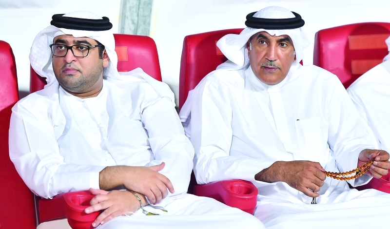 "■ محمد بن حمدان يتابع تدريبات المنتخب برفقة محمد خلفان الرميثي"