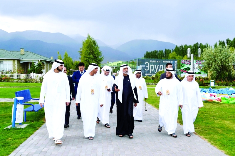 "■ نهيان بن مبارك خلال حضوره فعاليات الافتتاح"
