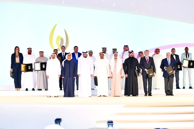 "■ المبدعون الرياضيون على موعد مع الفوز بأغلى الجوائز | البيان"