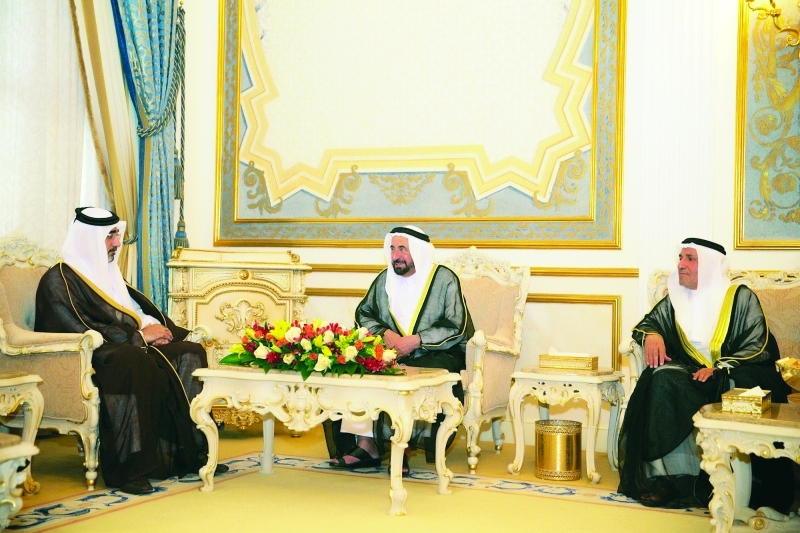 "■ سلطان القاسمي خلال استقبال المهنئين بعيد الأضحى"