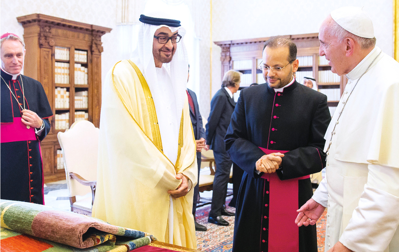 محمد بن زايد: العالم الإسلامي أكبر المتضررين من الإرهاب والجماعات الدموية لا علاقة لها بدين