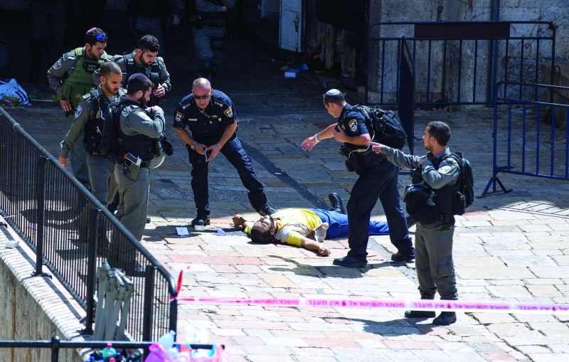 الاحتلال يعدم فلسطينييْن وأردنياً في الضفة والقدس