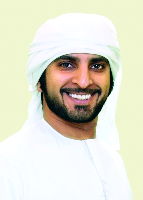 "■ راشد الخاصوني يقدم «الأصايل»"