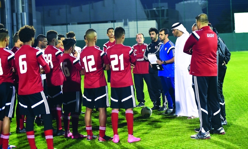 "■ النمر يشرح للاعبين خطة مواجهة الساموراي | البيان"