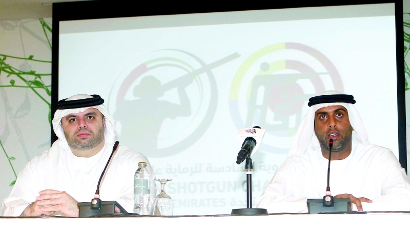 "■ ربيع العوضي وراشد القبيسي خلال المؤتمر الصحافي للإعلان عن الحدث"