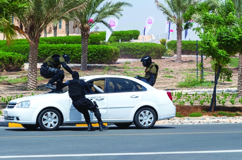" عرض للقوات الخاصة يظهر كفاءة أفراد الجهاز"