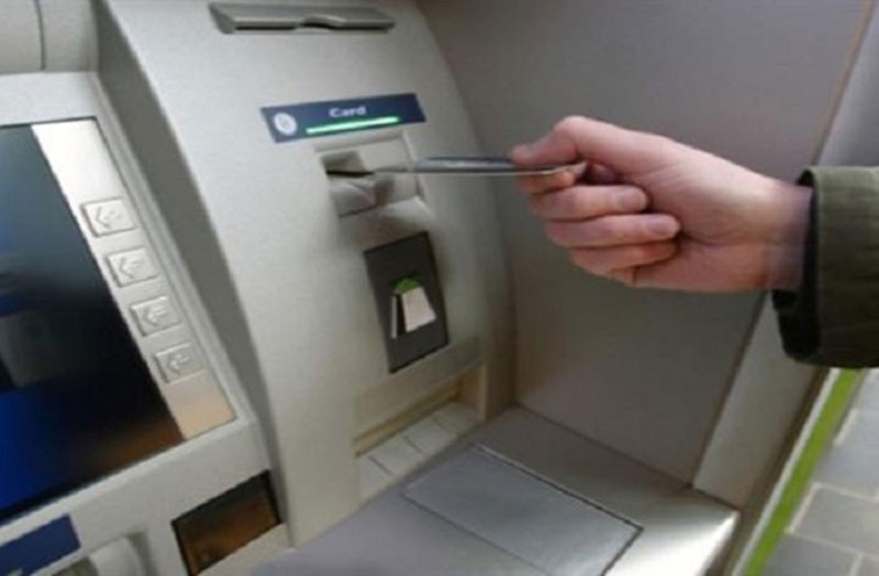 بالتفاصيل: شرطة الشارقة تطيح بعصابة دولية متخصصة بسرقة أموال عملاء البنوك