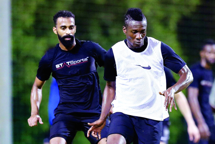 "■ قوة في تدريبات الأهلي من أجل تحقيق كأس السوبر الإماراتي المغربي | البيان"
