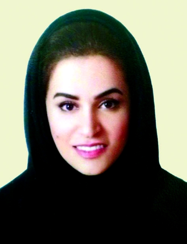 "■ موزة المري"
