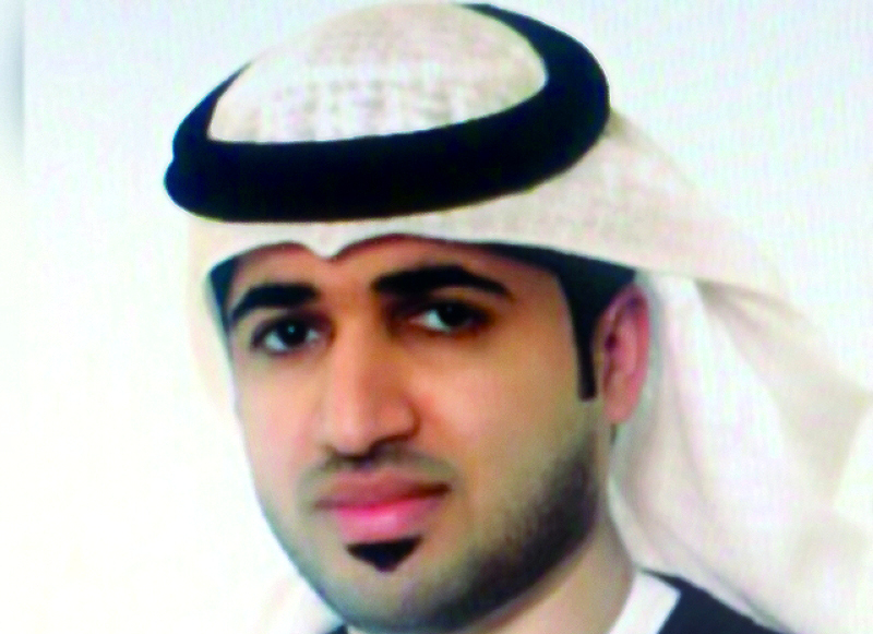 "■ علي المنصوري"