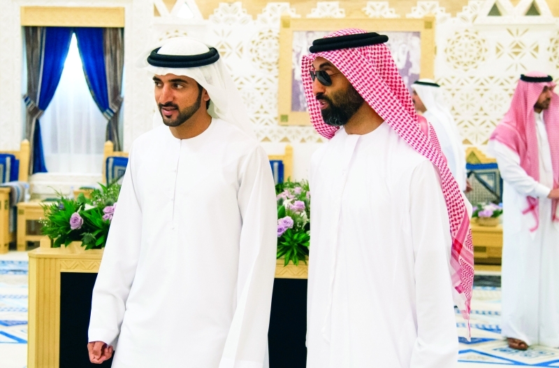 "حمدان بن محمد وطحنون بن زايد"