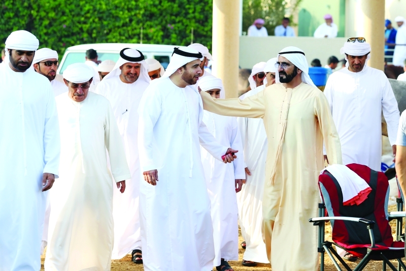 محمد بن راشد يشهد تحدي سيـح السلم للقدرة