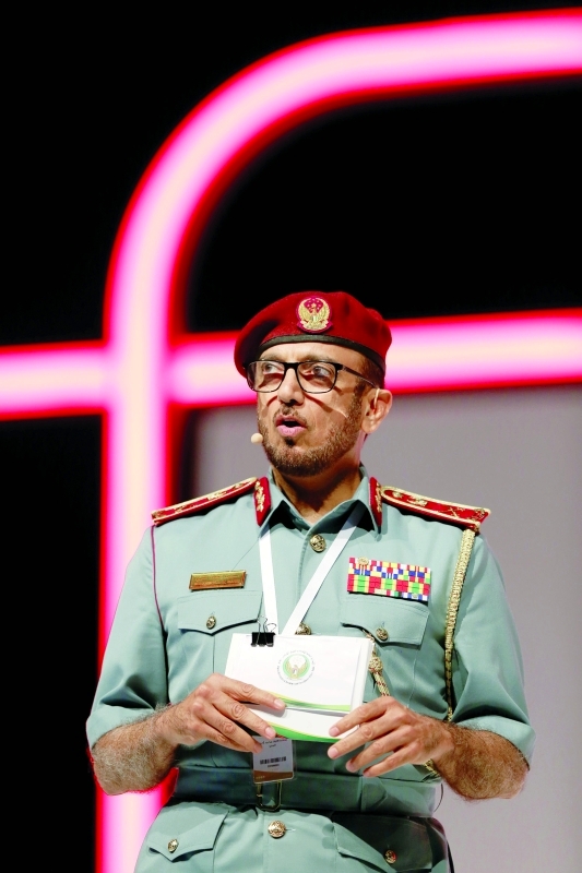 "محمد المري"