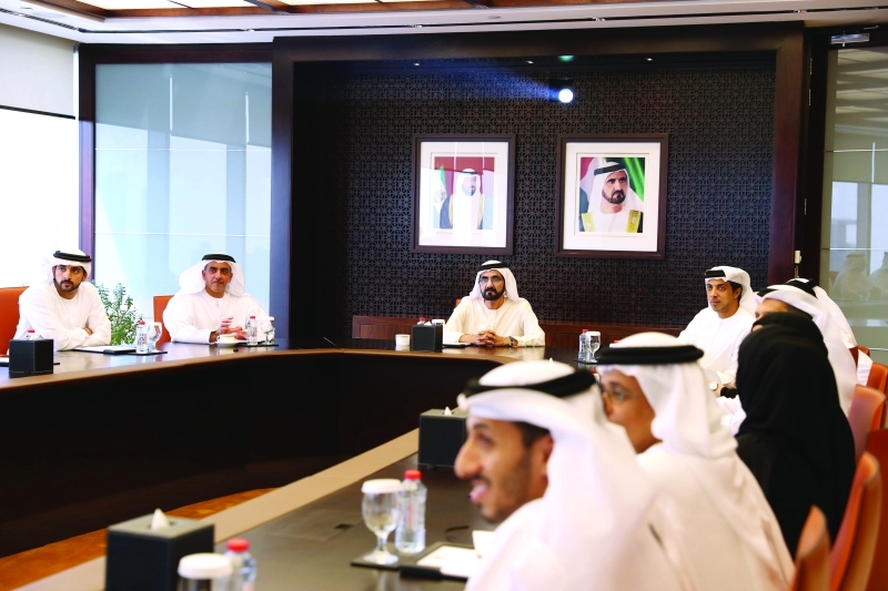 "2.محمد بن راشد لدى ترؤسه اجتماع مجلس علماء الإمارات بحضور حمدان بن محمد وسيف ومنصور بن زايد | تصوير: خليفة اليوسف"